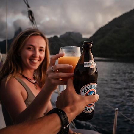 2 Nuits Insolites & 1 Excursion Voile A Bord Du Voilier Mori Ora Hotel Moorea Exterior photo